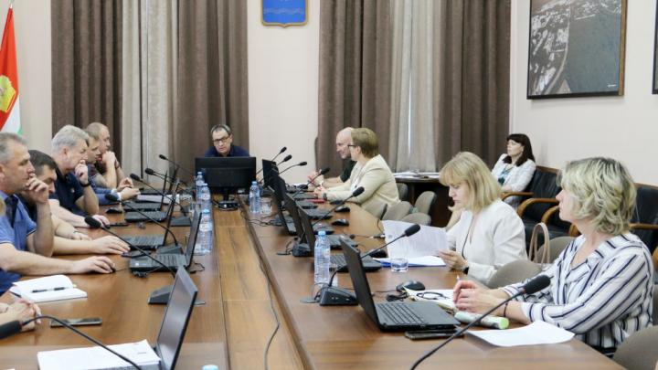 Состоялось совместное заседание комитетов по экономической политике и по бюджету, финансам и налогам — Настоящий Обнинск