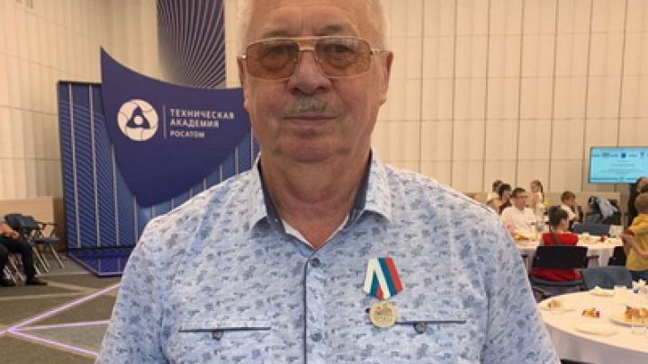 Виктор Маркеев награждён медалью «Отец солдата» — Настоящий Обнинск