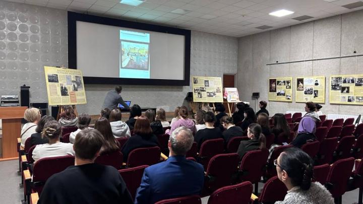 В Обнинске состоялся мастер-класс Владимира Пугачёва «Профессия Художник» в рамках проекта «Выбор первых» — Настоящий Обнинск