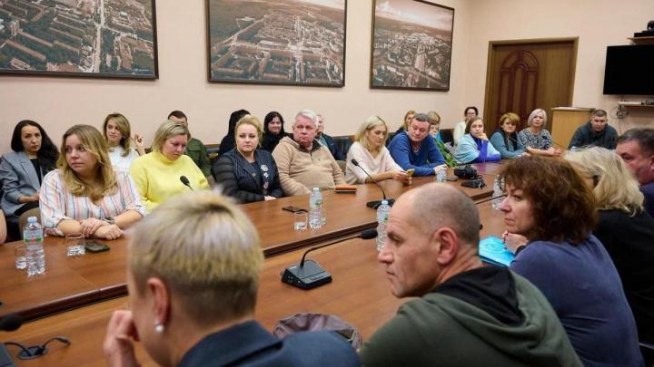 В Обнинске встретились представители волонтёрских организаций, оказывающих помощь фронту — Настоящий Обнинск
