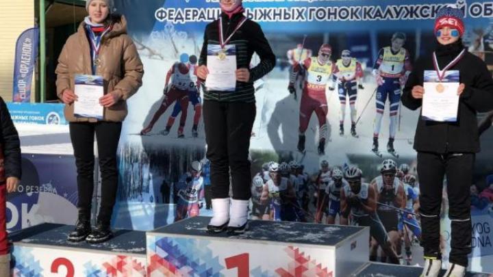 Обнинские спортсмены стали призёрами «Школьной лиги» по лыжным гонкам — Настоящий Обнинск