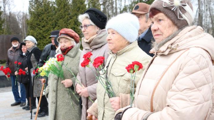 В Обнинске почтили память узников фашистских концлагерей — Настоящий Обнинск