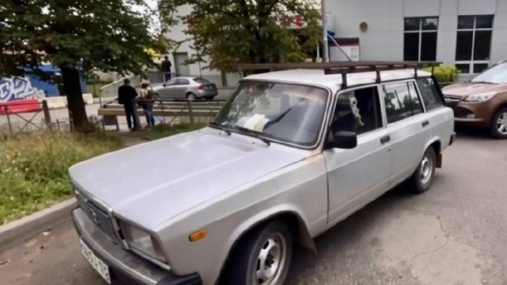 Владельца брошенного автомобиля на вокзале экстренно госпитализировали — Настоящий Обнинск