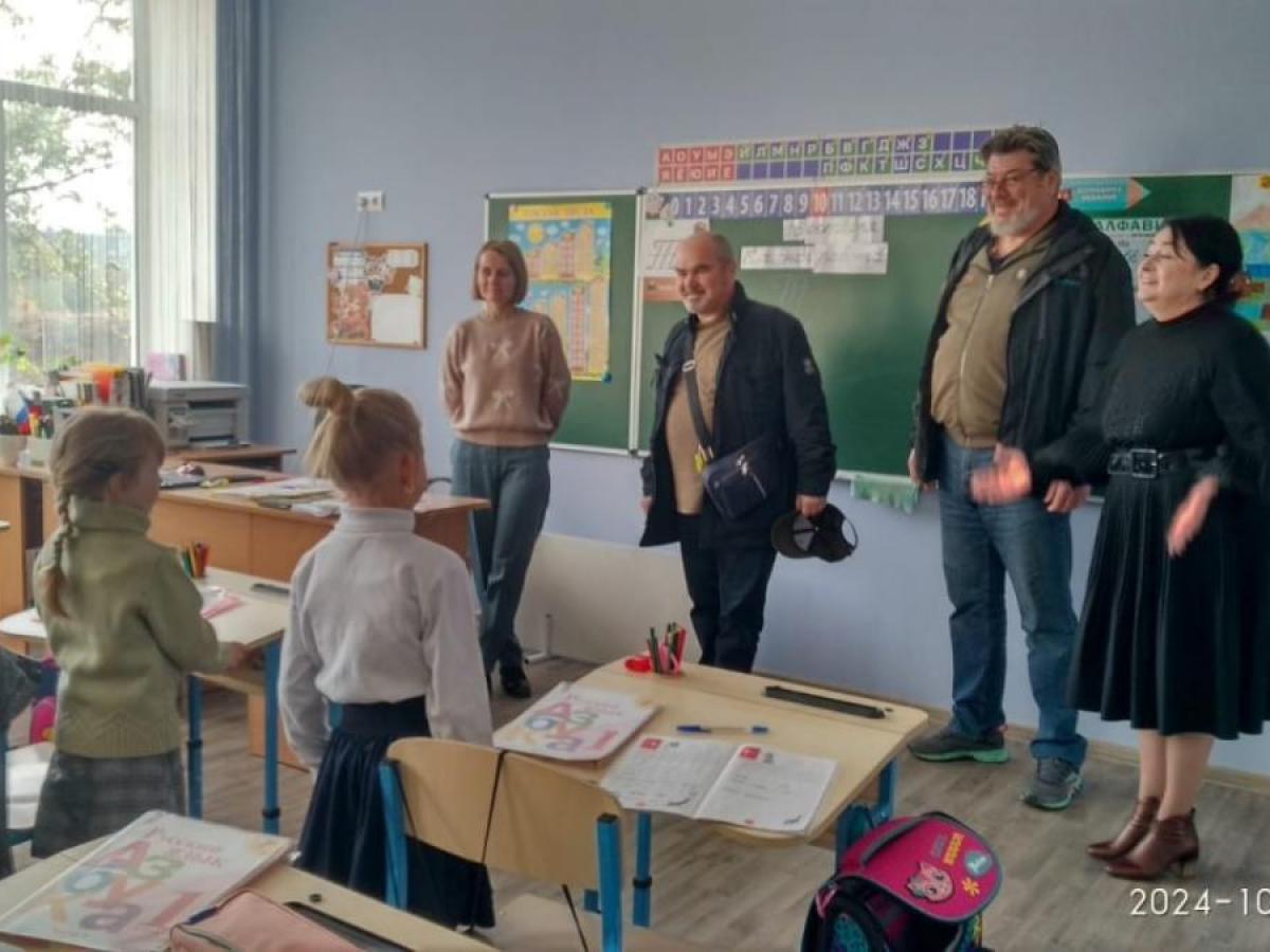 Геннадий Артемьев и Вячеслав Лежнин встретились с бойцами и передали помощь в ЛНР — Настоящий Обнинск