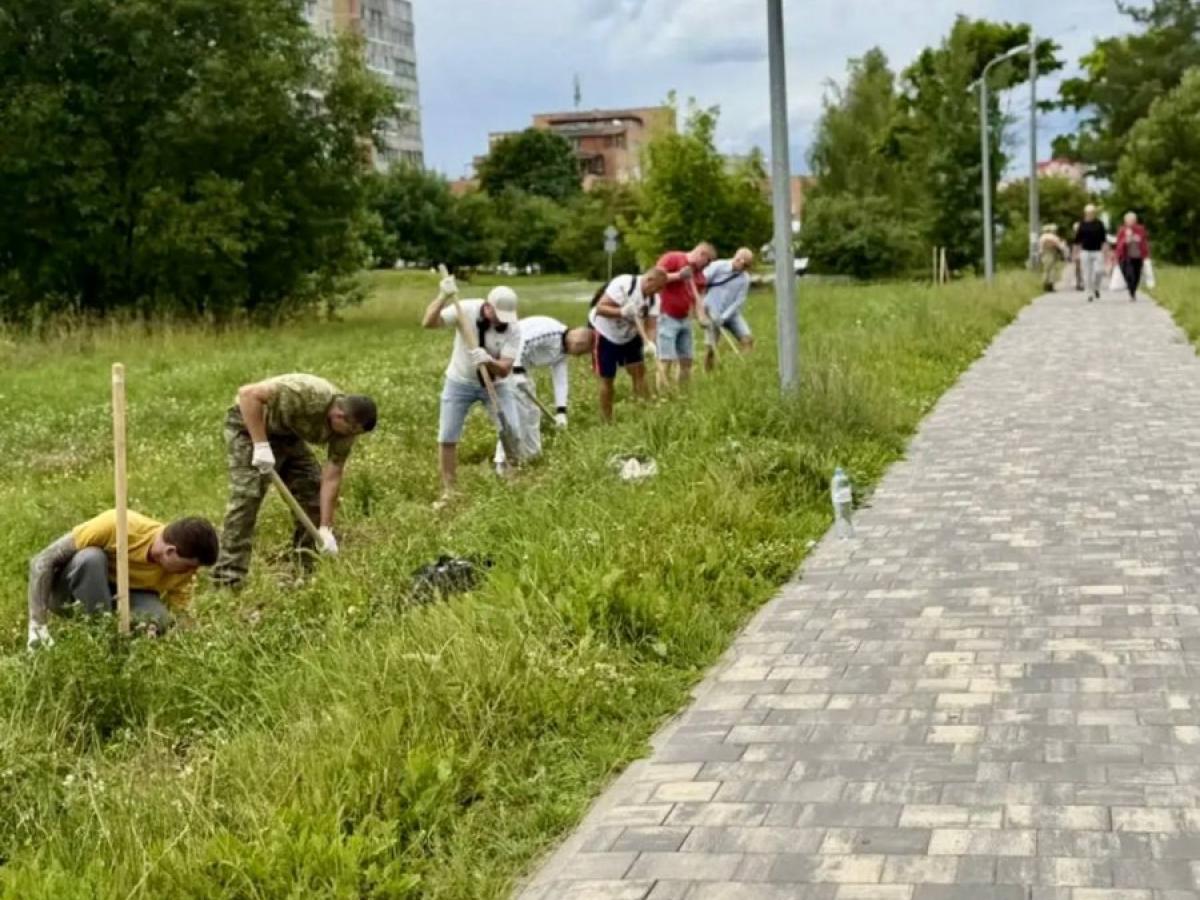 Аллея в честь 70-летия — Настоящий Обнинск