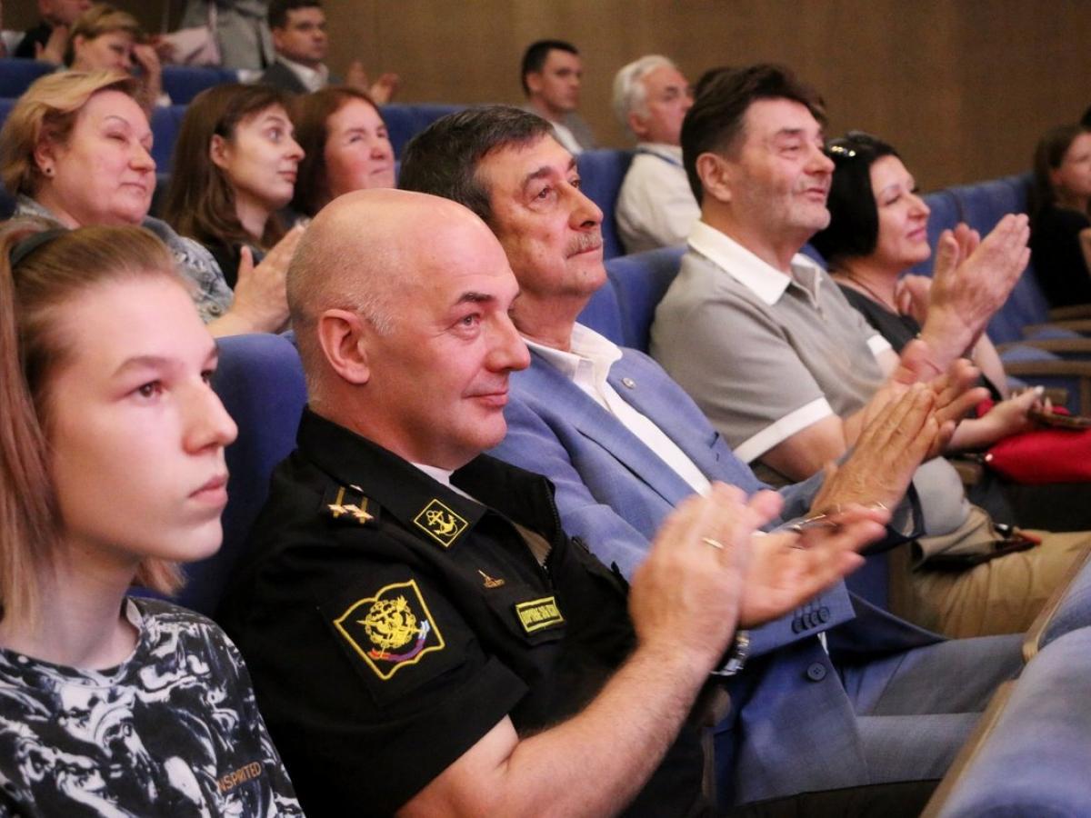 Награждены лауреаты конкурса «Человек года – 2025» — Настоящий Обнинск