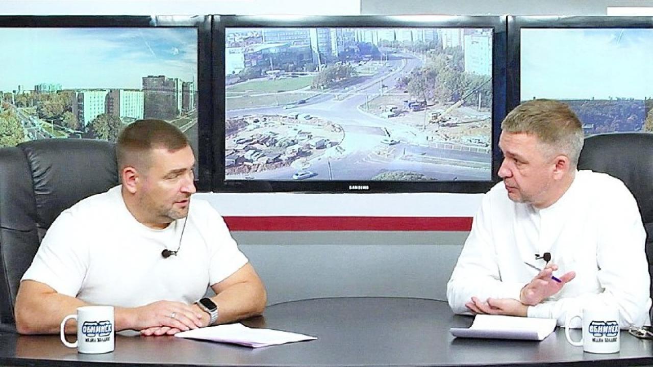 Роман Анциферов обсудил подготовку к отопительному сезону и благоустройство города в программе «Власть» — Настоящий Обнинск