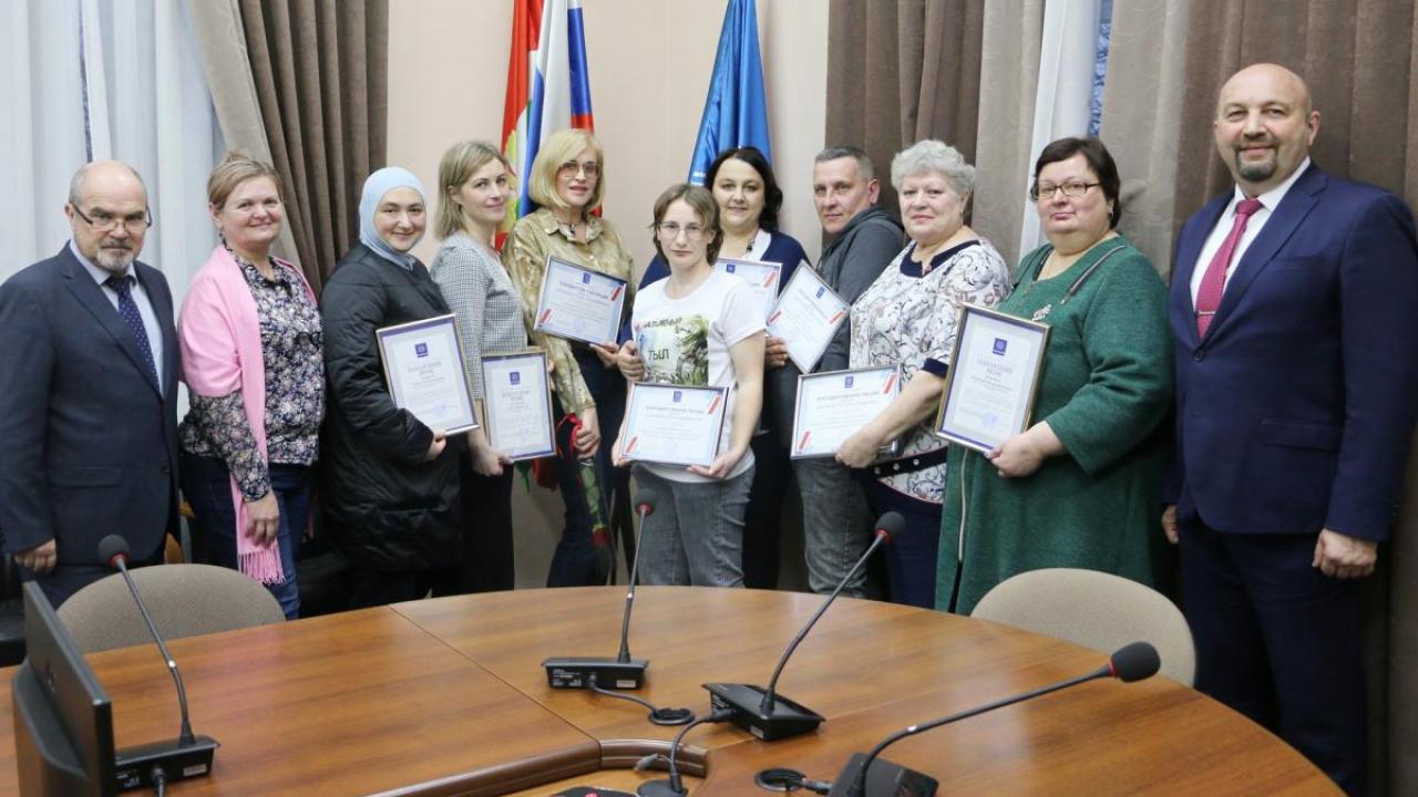 Волонтёры объединения «Заовражье» из Обнинска награждены за помощь бойцам в зоне СВО — Настоящий Обнинск