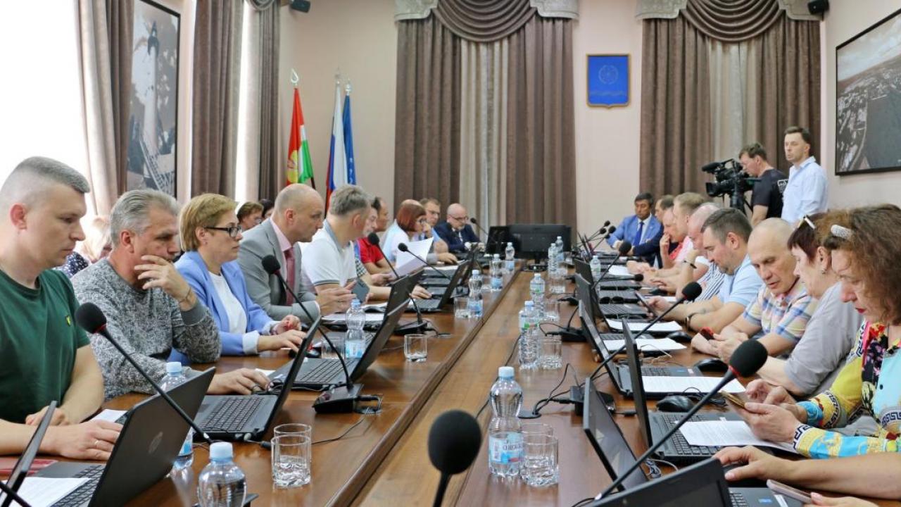 Бюджет с профицитом и новые решения: как прошло заседание Обнинского городского Собрания — Настоящий Обнинск