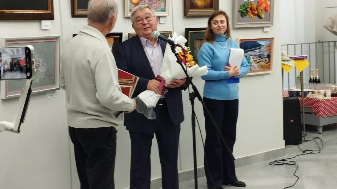 В Обнинске открылась фотовыставка Юрия Перова «Иллюзорный гедонизм» — Настоящий Обнинск